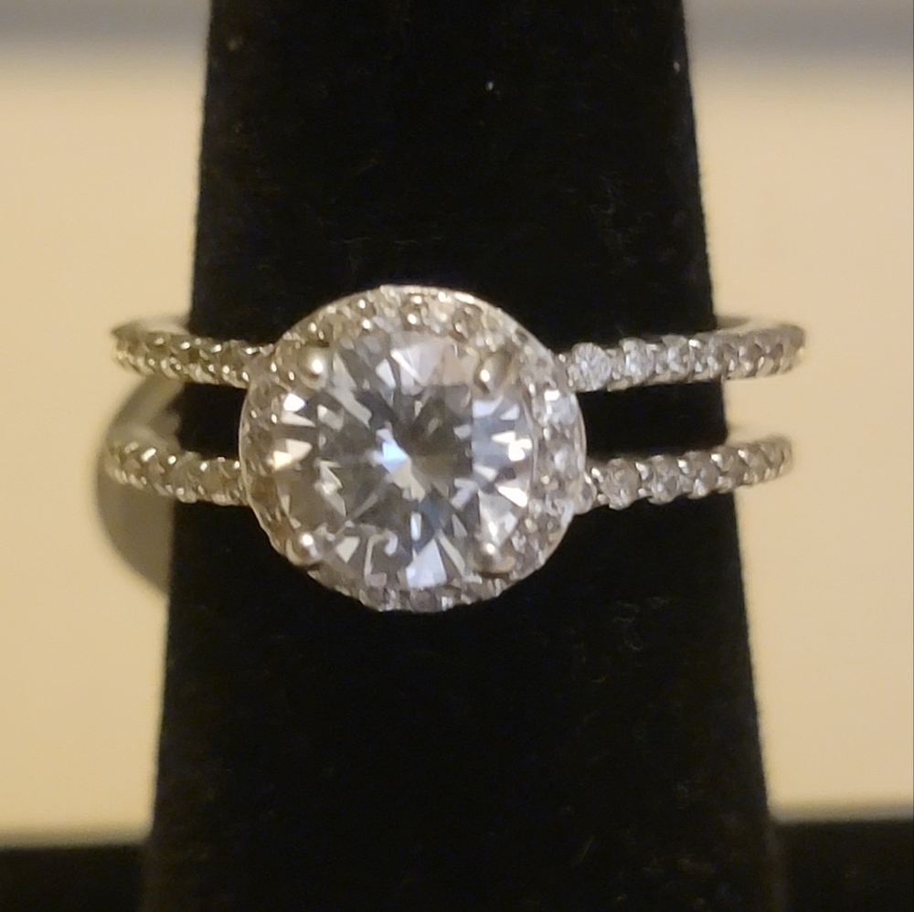 Sterling silver 925 cz size 6.5